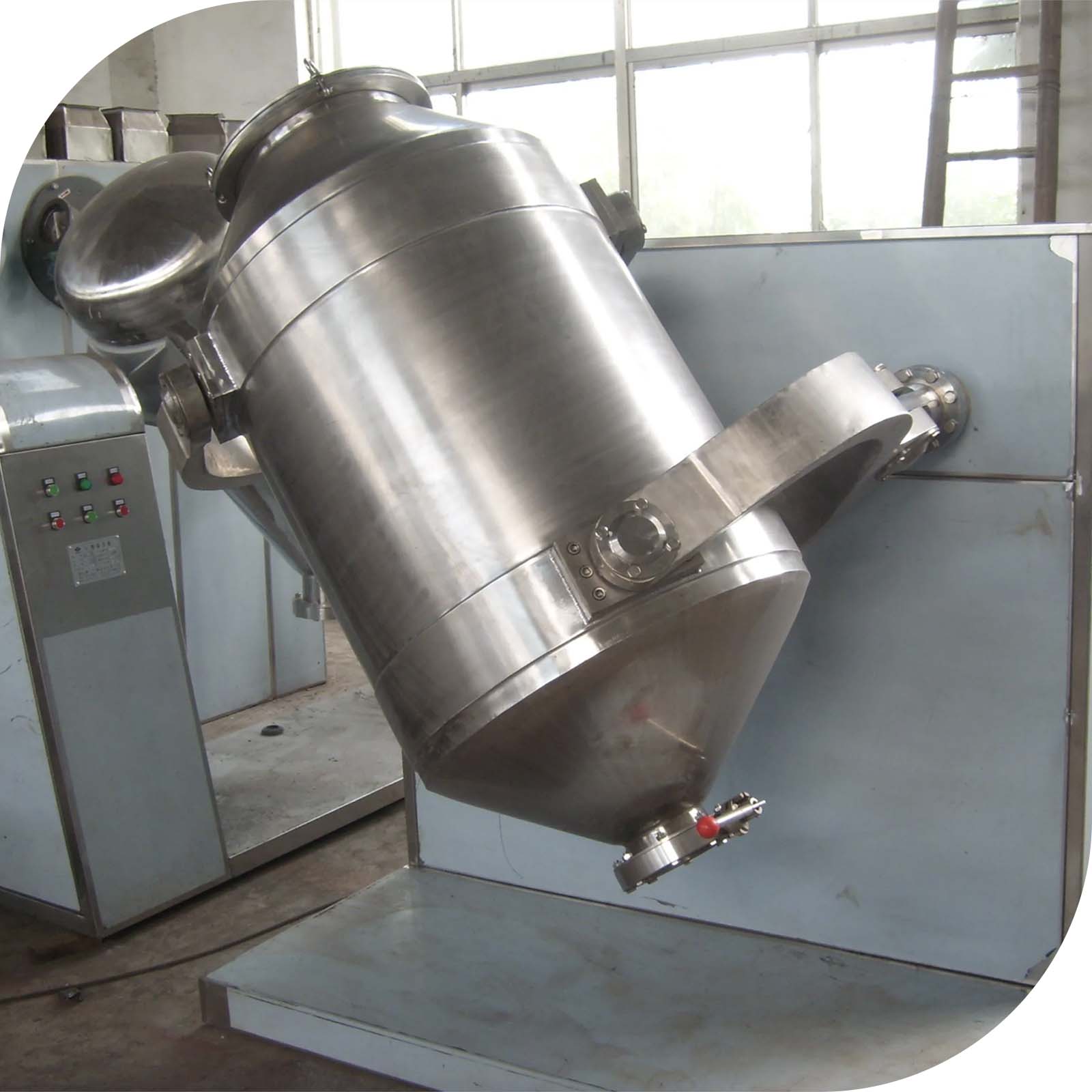 Industrial mixer with plant extracts for health & beauty